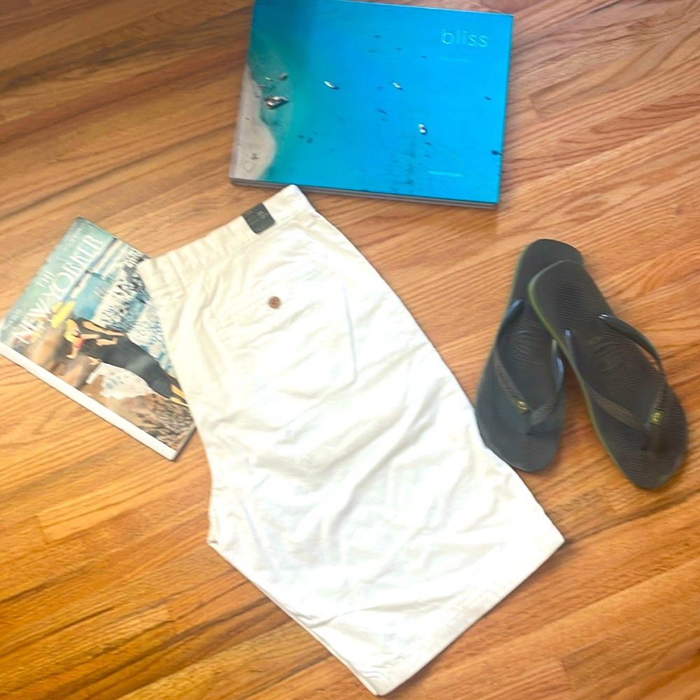 Men’s new J Crew cotton 10.5”inseam never worn.